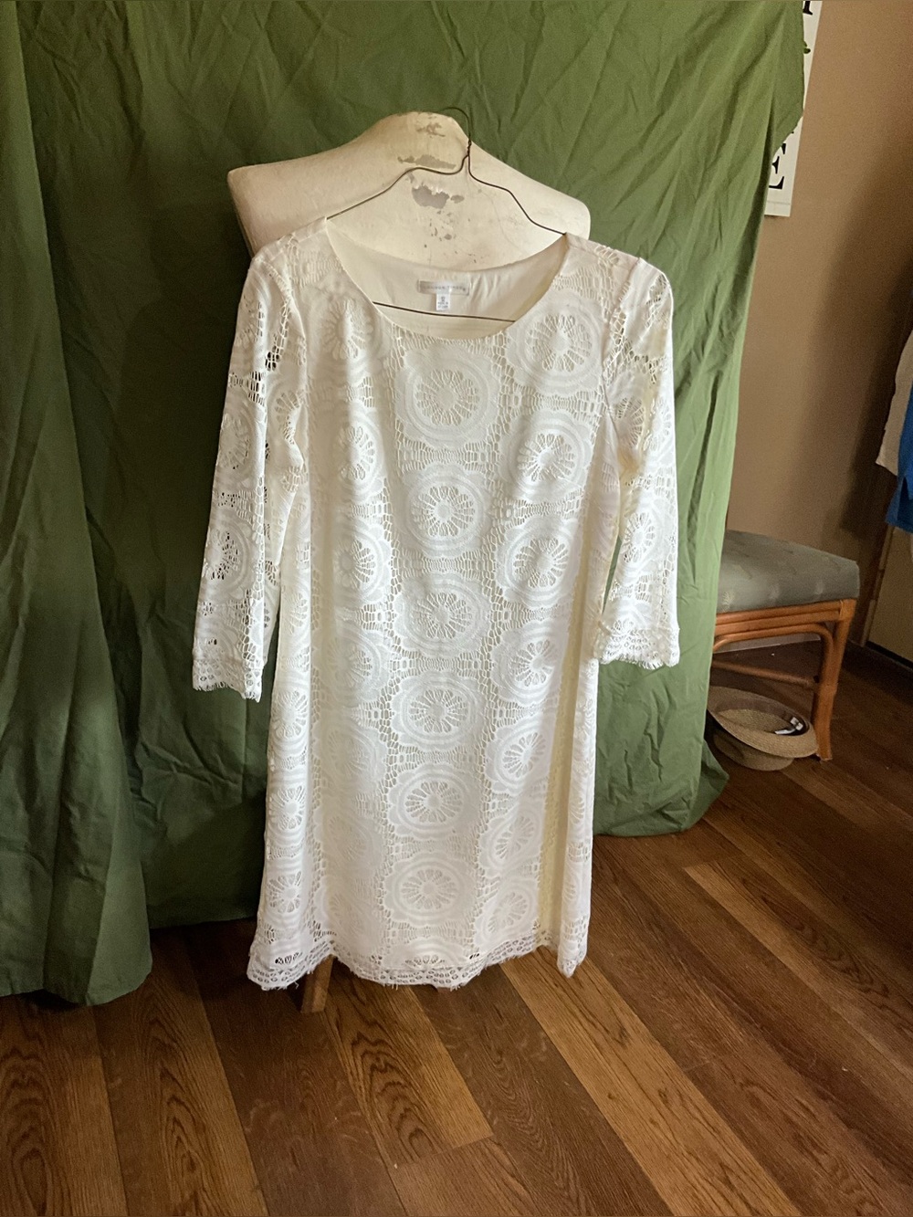 London Times size 12 lace dress